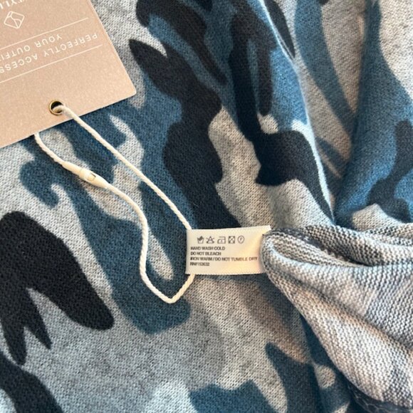 Women's Blue Black Gray Styline Camo Print Soft Knit Poncho One Size Fits Most - Picture 3 of 5